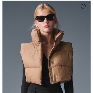 Alo Cropped Gold Rush Puffer Vest